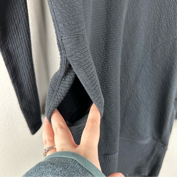 Lululemon Black Call For Cozy Long Sleeve Athleisure Dress Size 6 - Picture 3 of 7